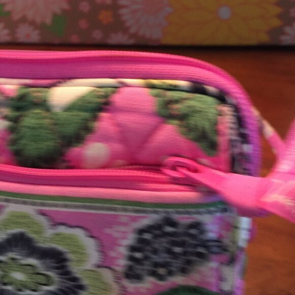 Vera Bradley Priscilla Pink Bag - Picture 4 of 6